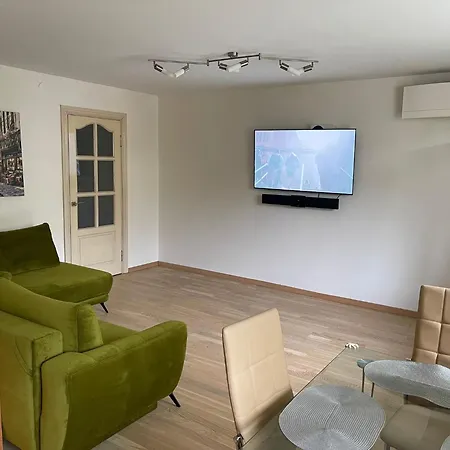 Modern 1 Km From Old Town, Free Parking *